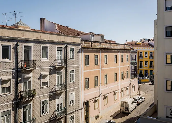 Master Deco Gem In Graca Lisboa